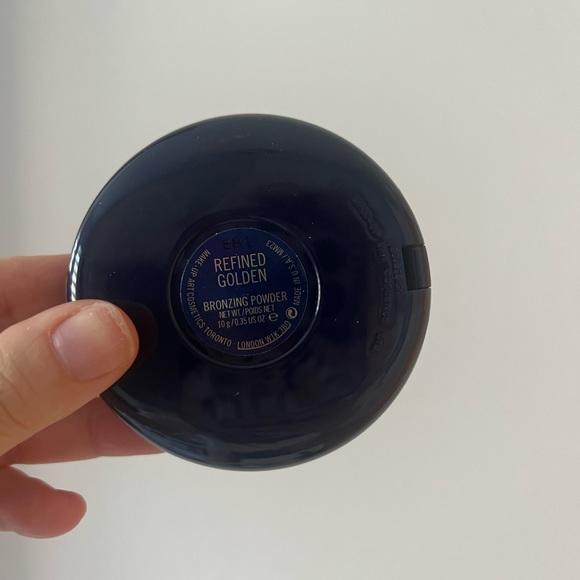 MAC Cosmetics Bronzer - Picture 2 of 4